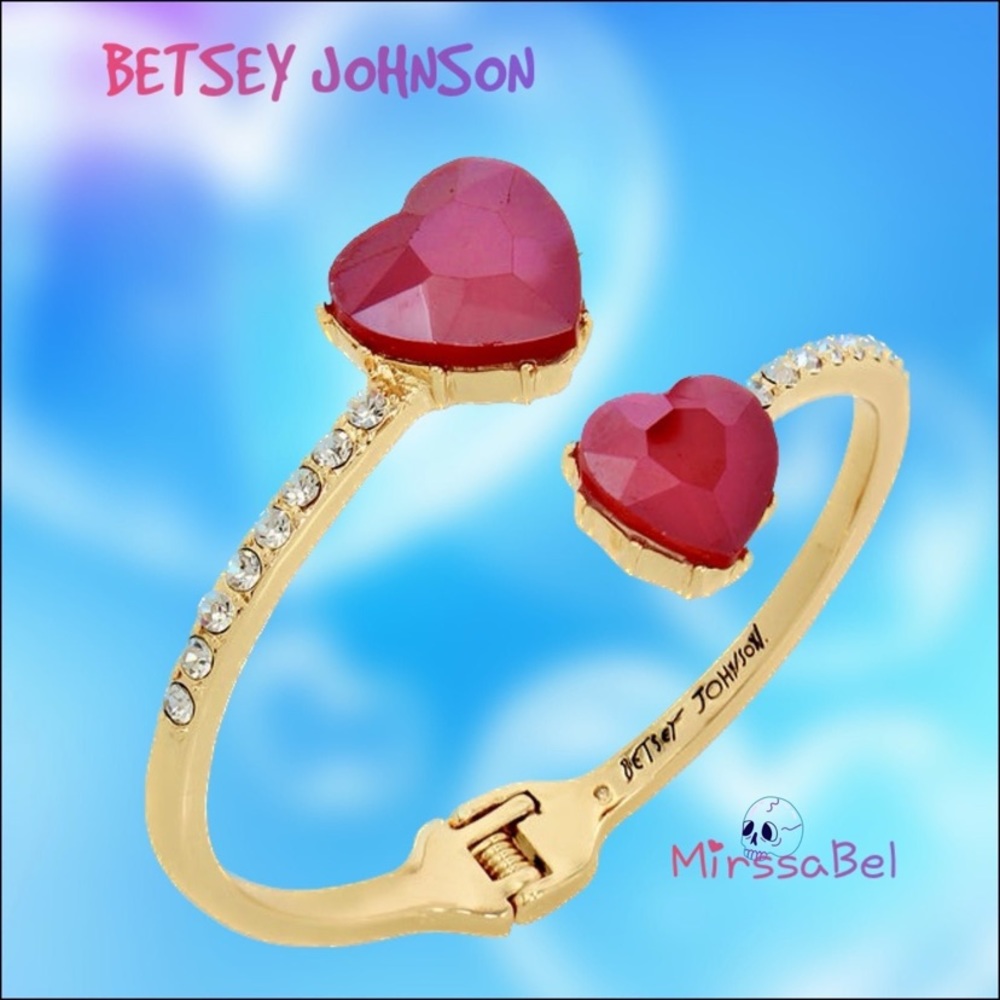 Betsey Johnson LOOK INTO YOUR HEART BANGLE RED BRACELET